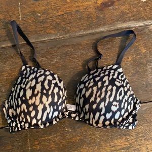 Victoria’s Secret Body Push-up Bra 32C